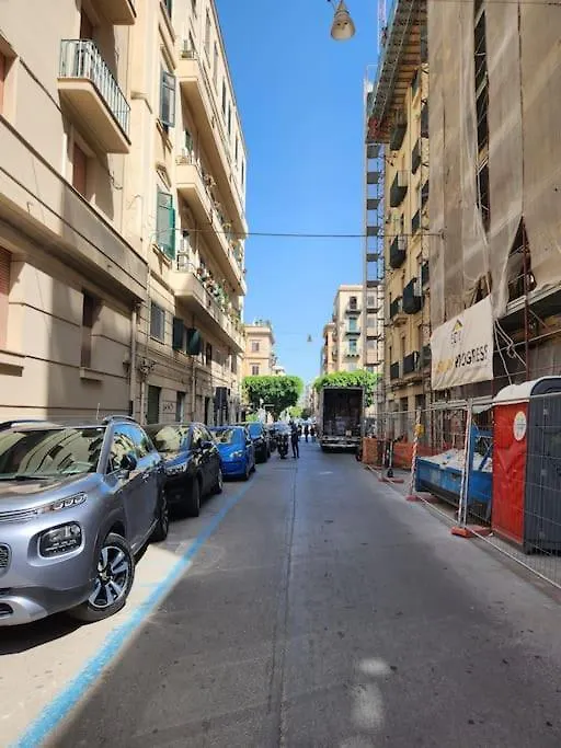 La Casa Di Miti Apartment Palermo 0*,