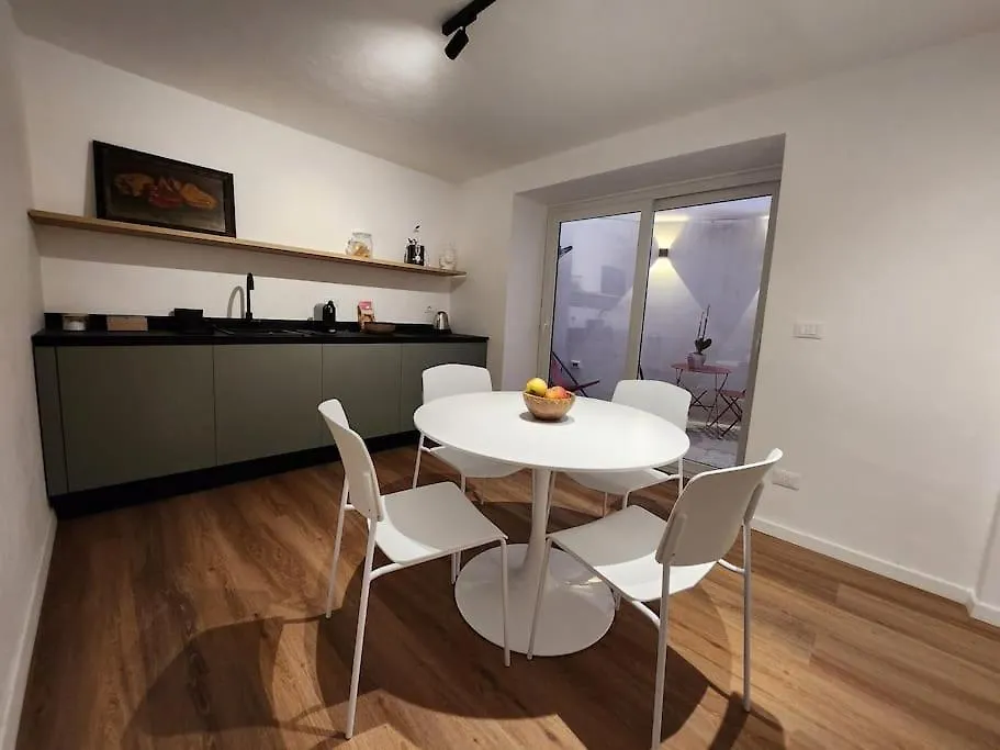 La Casa Di Miti Apartment Palermo